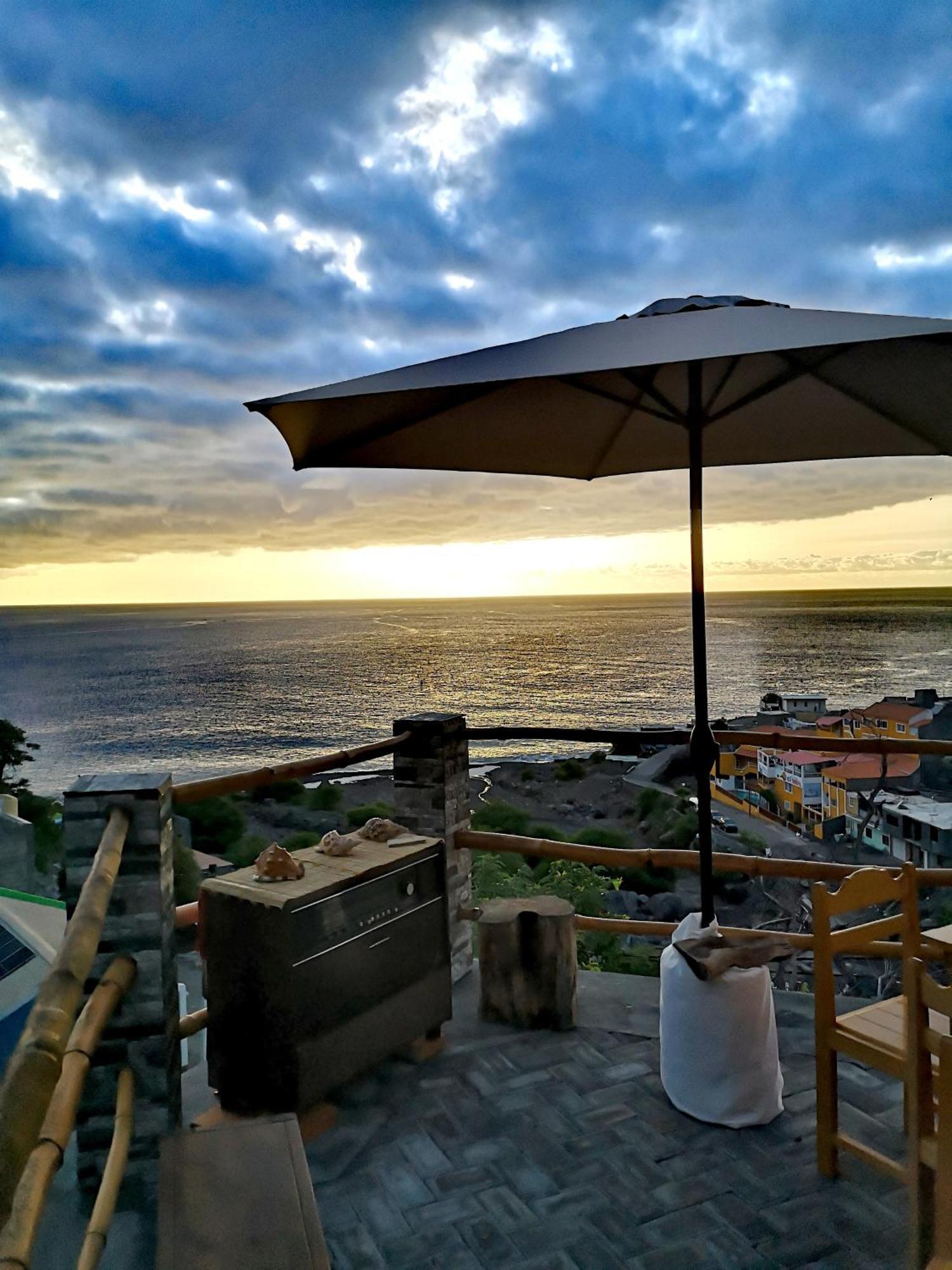 Seladinha Kaza Ladera Bed & Breakfast エクステリア 写真