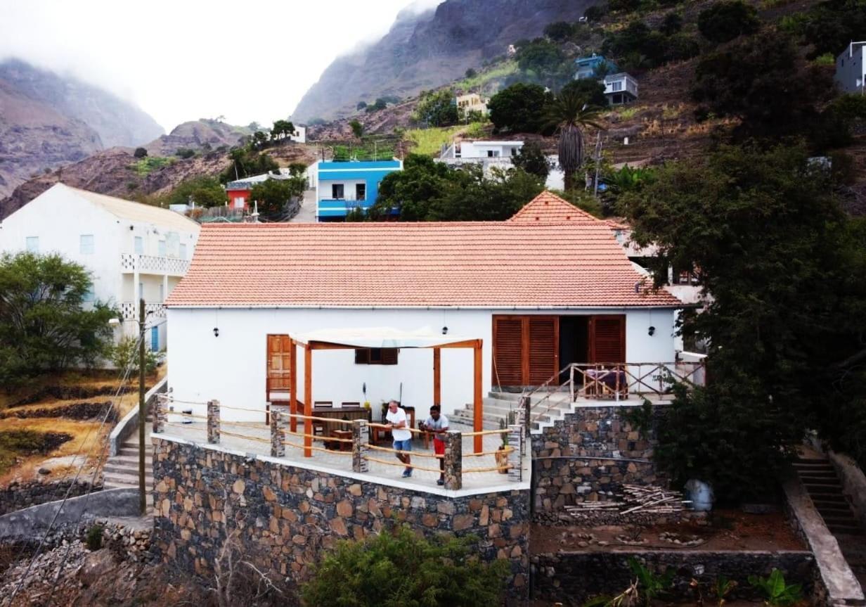 Seladinha Kaza Ladera Bed & Breakfast エクステリア 写真