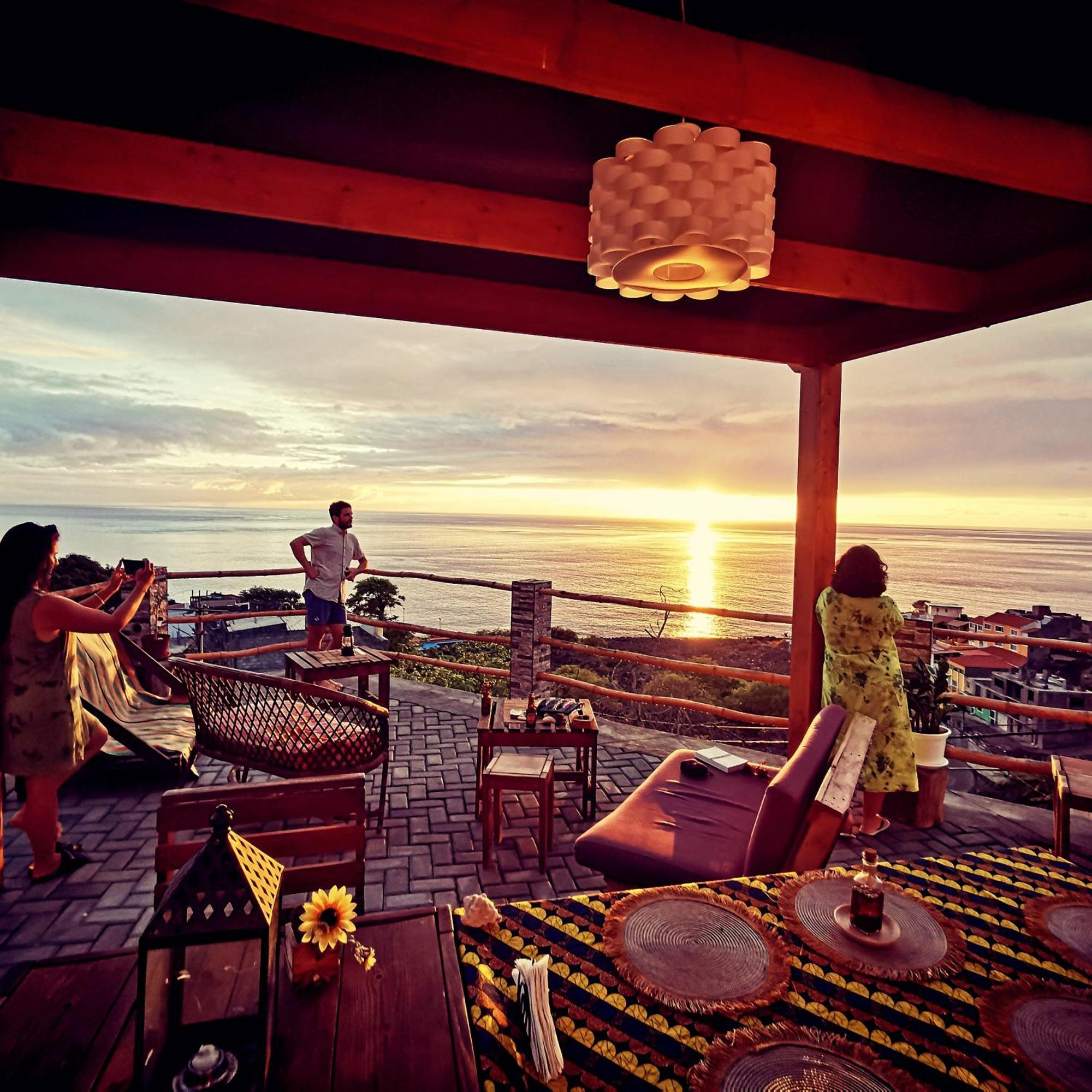Seladinha Kaza Ladera Bed & Breakfast エクステリア 写真